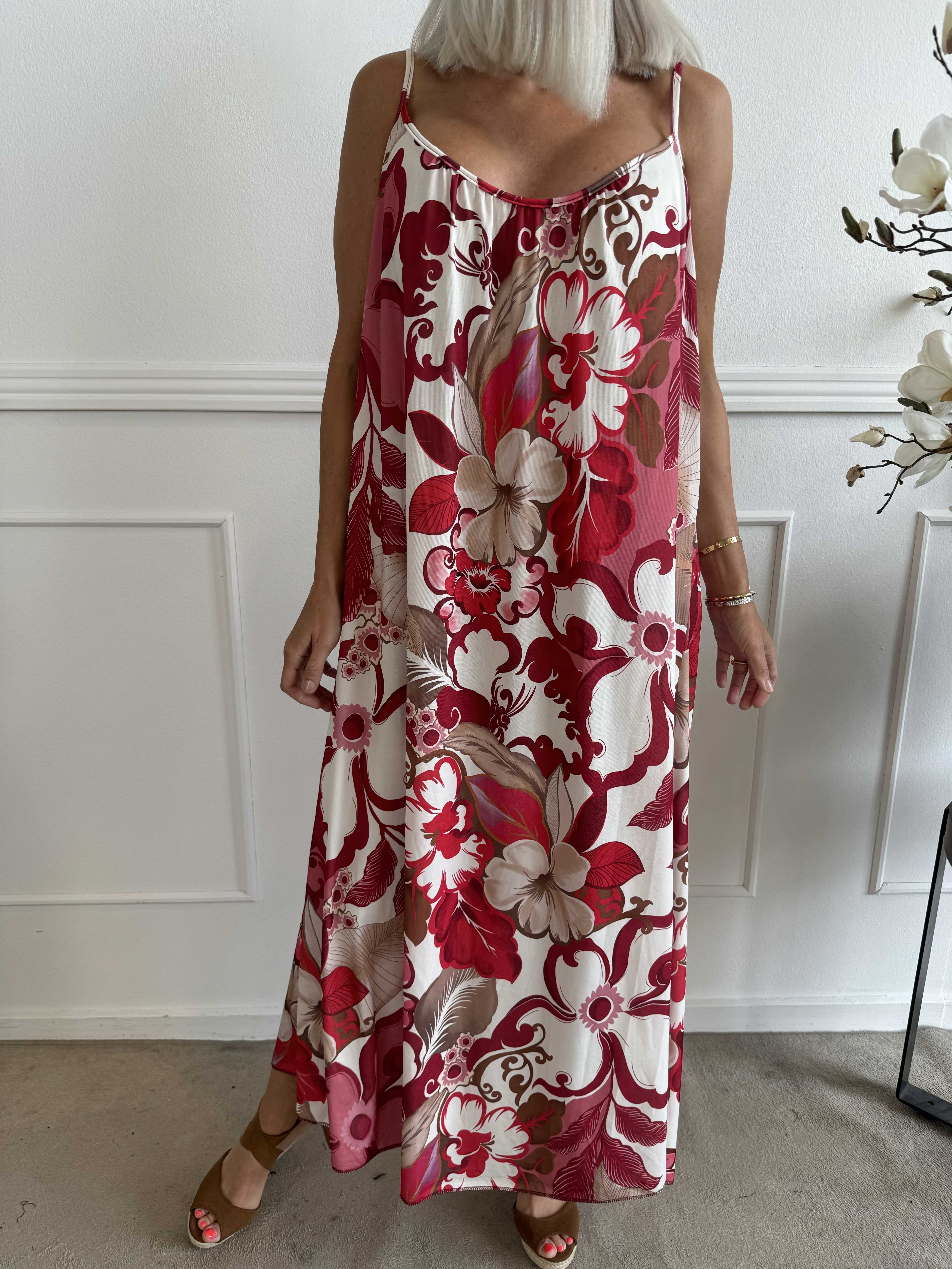 Maija - Stropkjole i elastisk stof med blomster